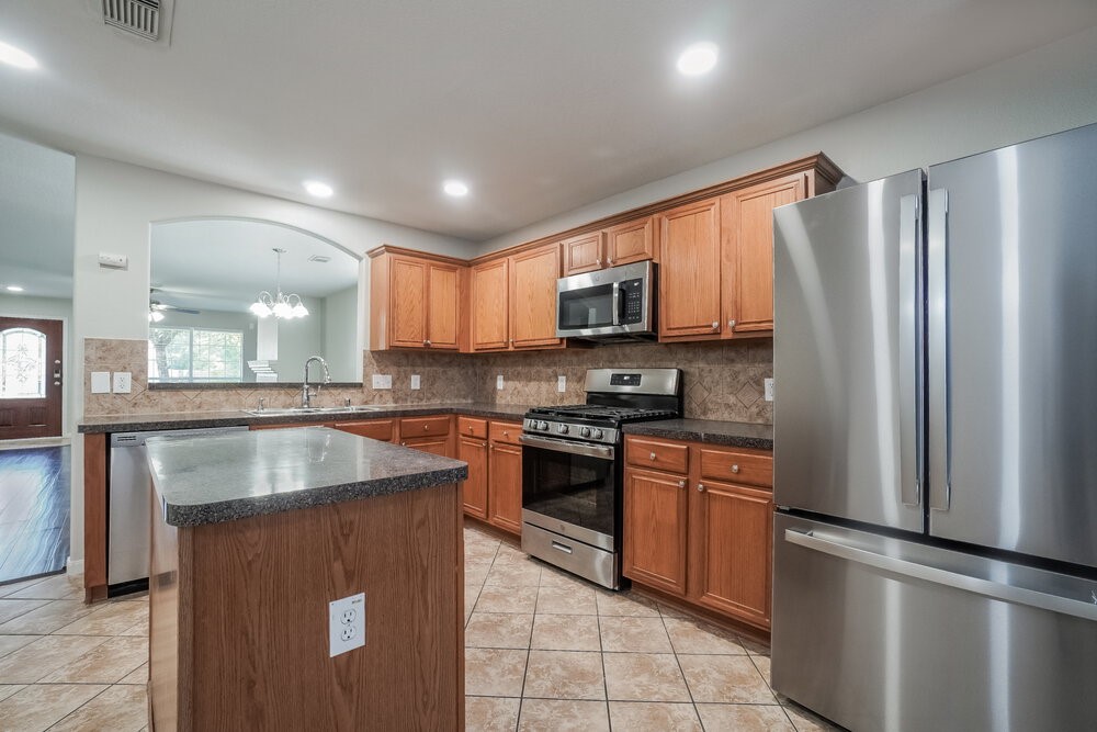 23503 Maple View Drive Property Photo 8
