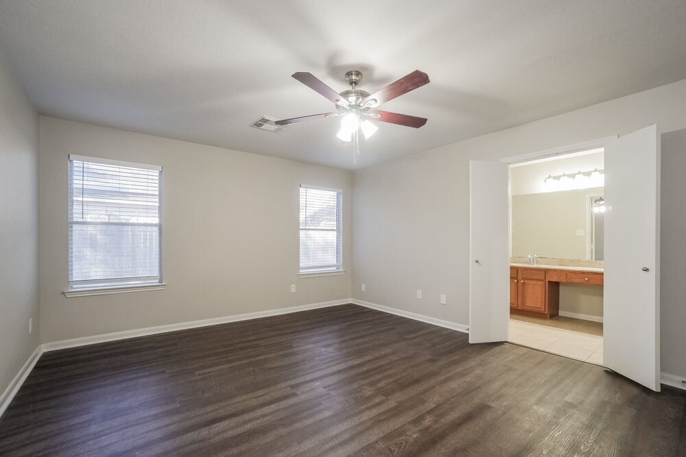 23503 Maple View Drive Property Photo 9