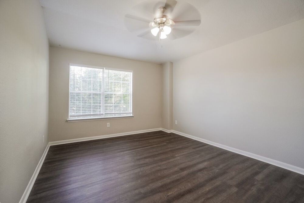 23503 Maple View Drive Property Photo 13