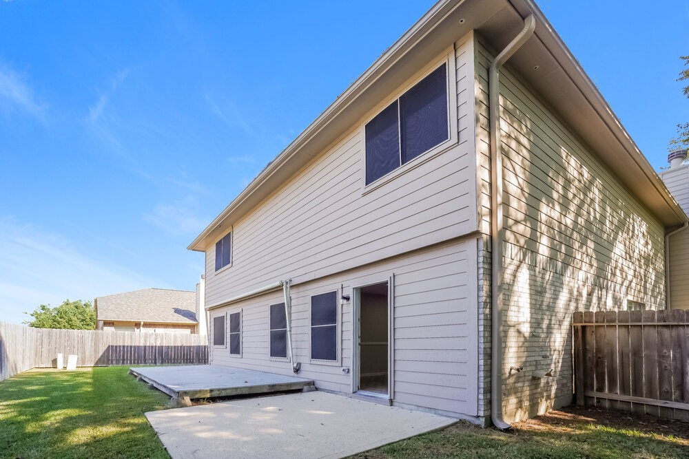 23503 Maple View Drive Property Photo 17