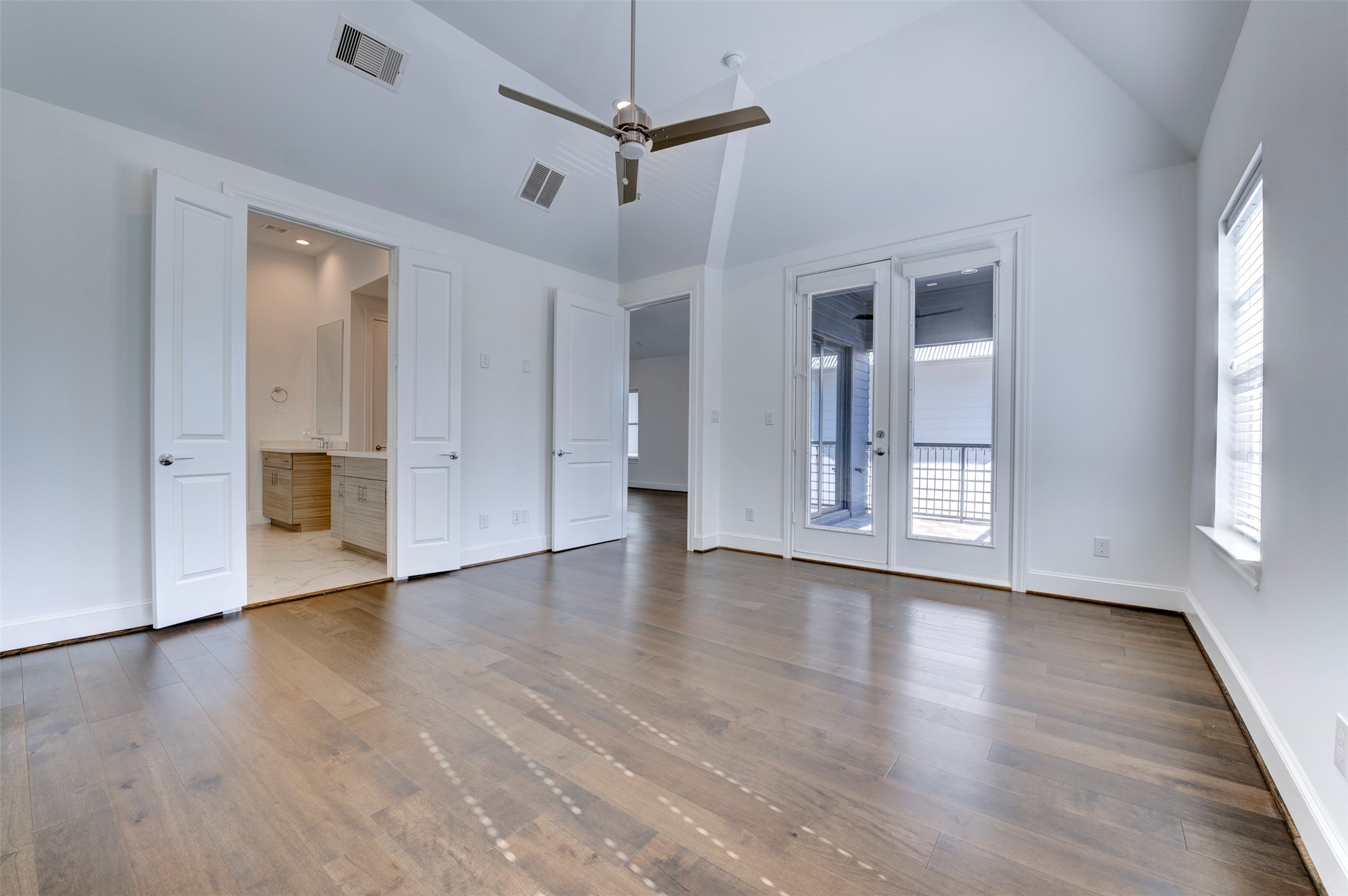 4947 Rusk Street Property Photo 9