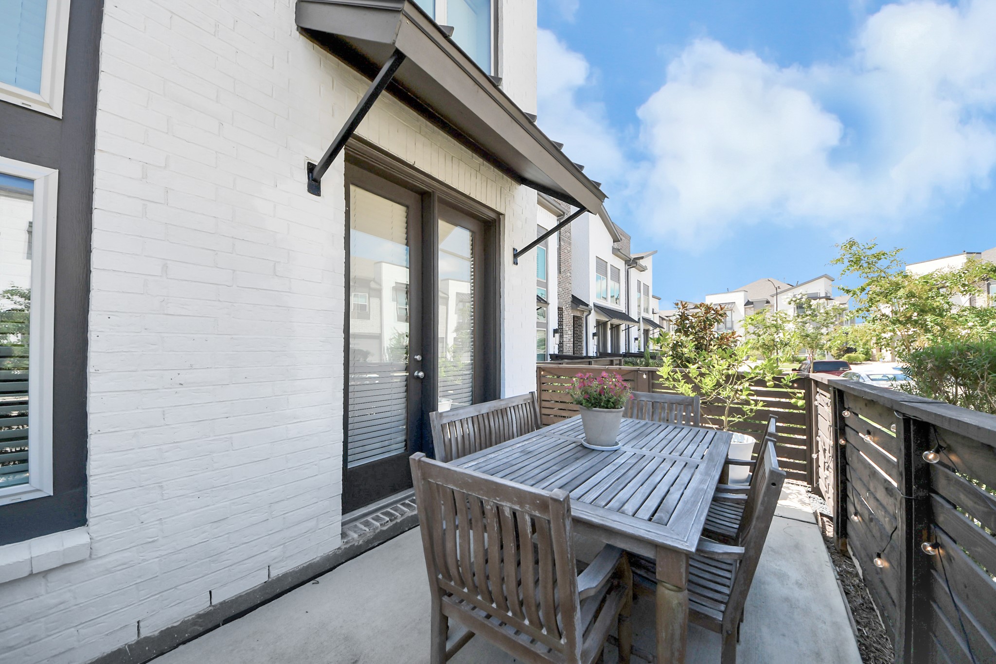 16522 Lake Austin Street Property Photo 4