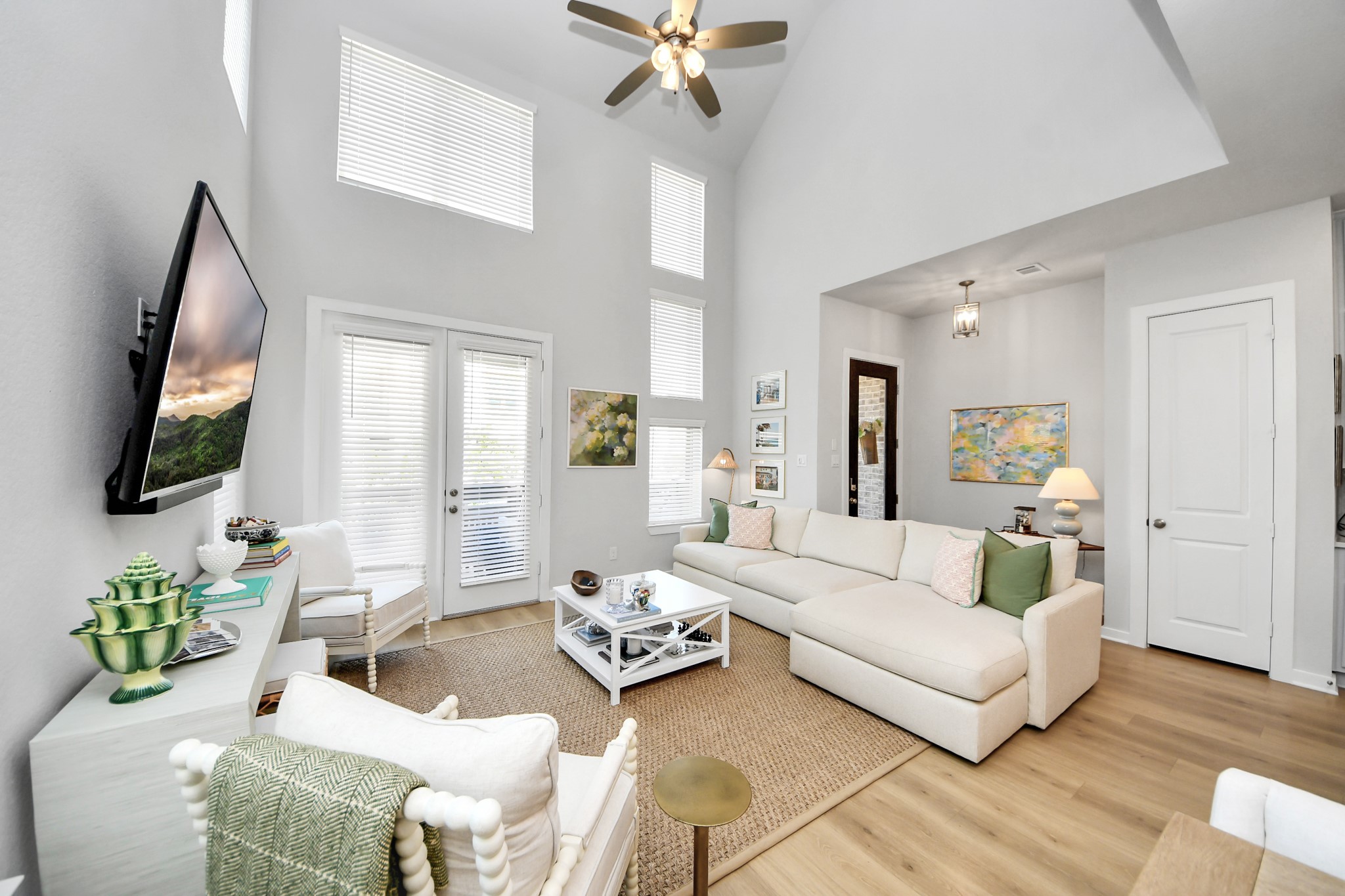 16522 Lake Austin Street Property Photo 7