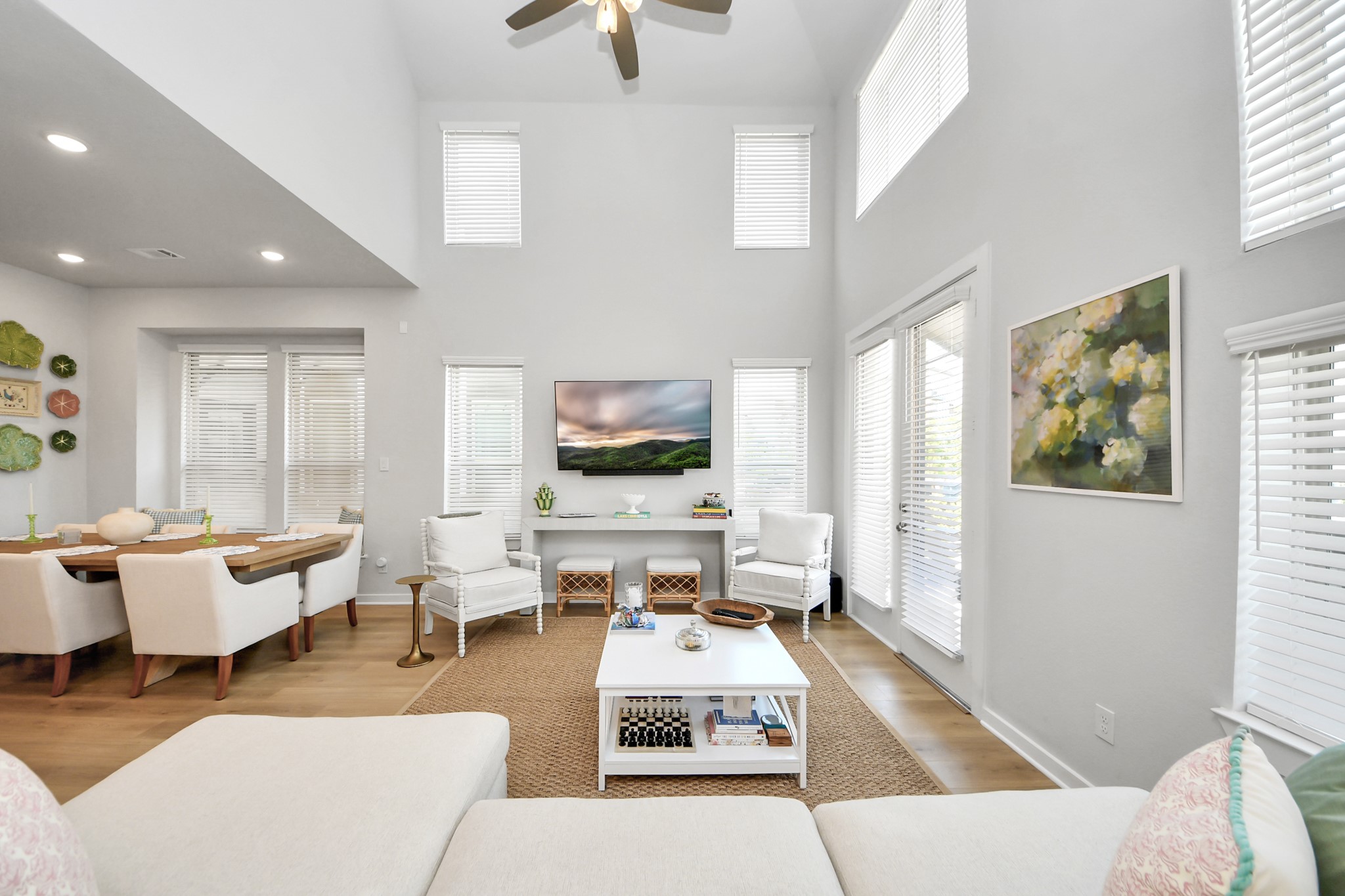 16522 Lake Austin Street Property Photo 9