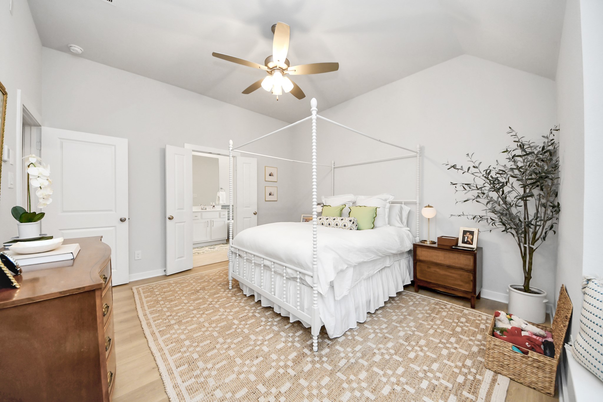 16522 Lake Austin Street Property Photo 26