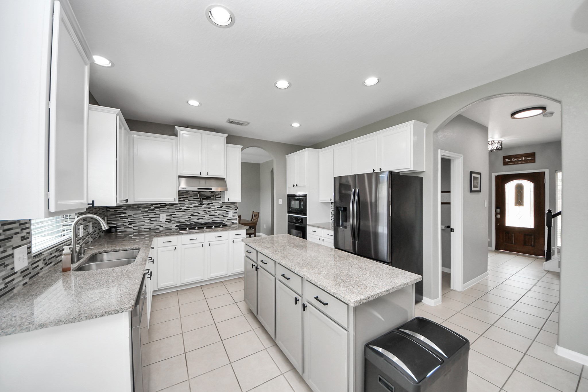 2014 Orchard Spring Drive Property Photo 9