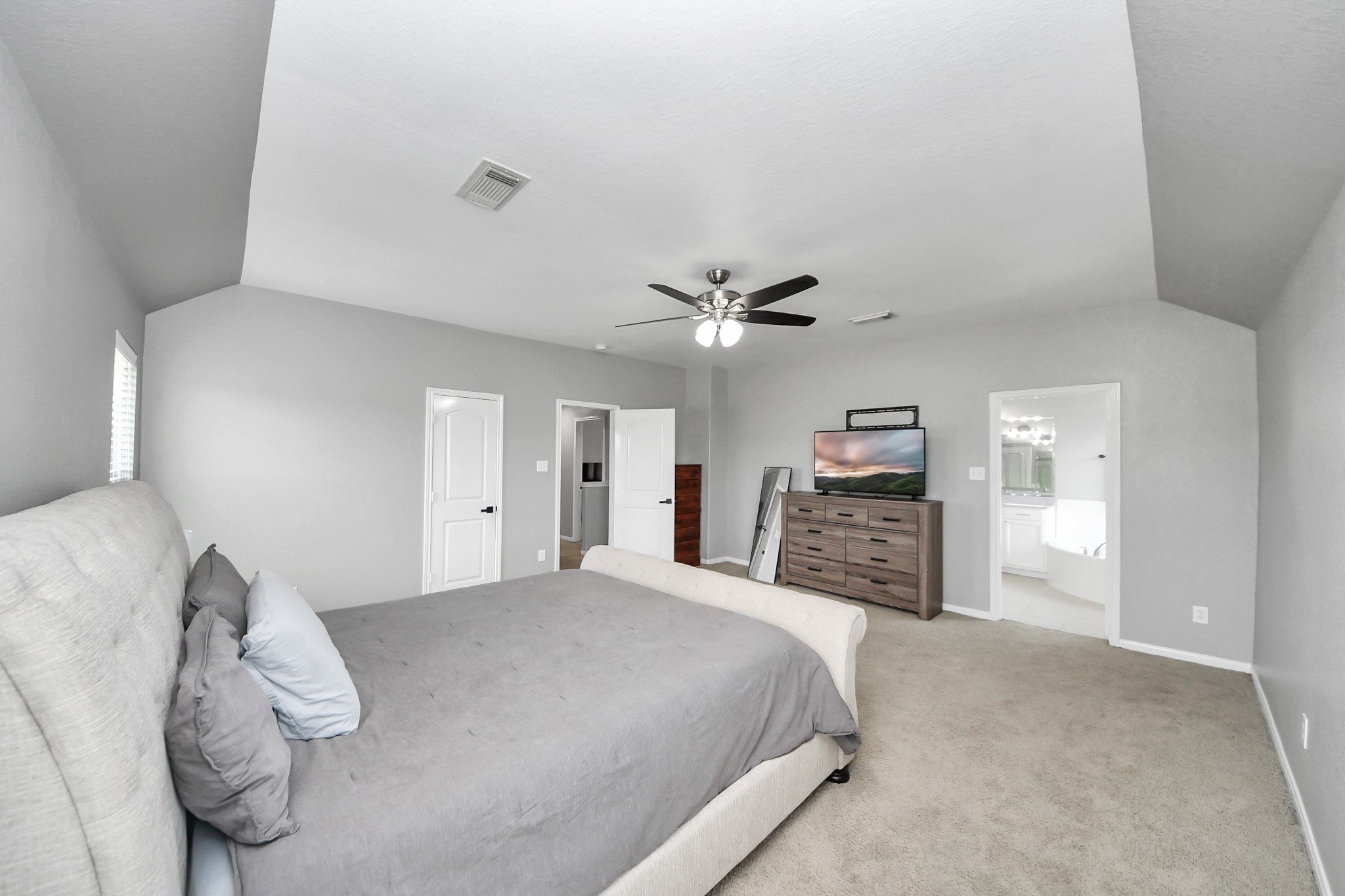 2014 Orchard Spring Drive Property Photo 14