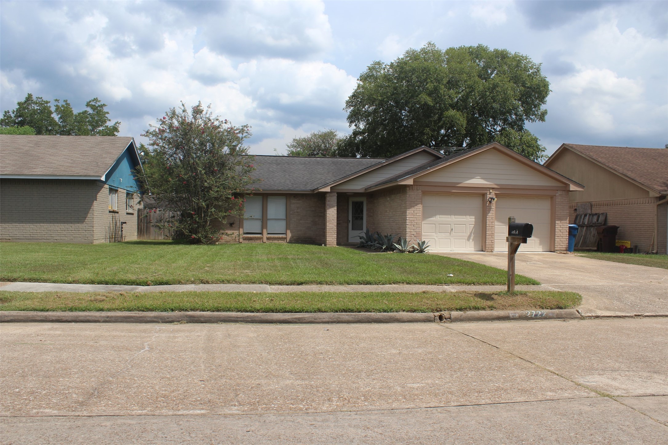 22722 Carter Gate Drive Property Photo 2