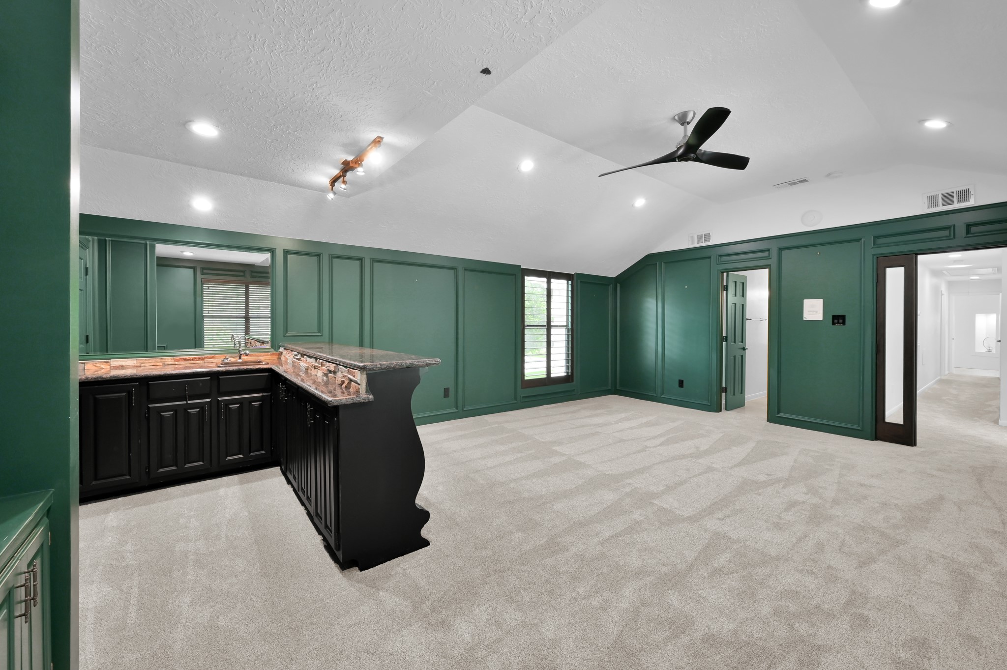 35 Fernglen Drive Property Photo 33