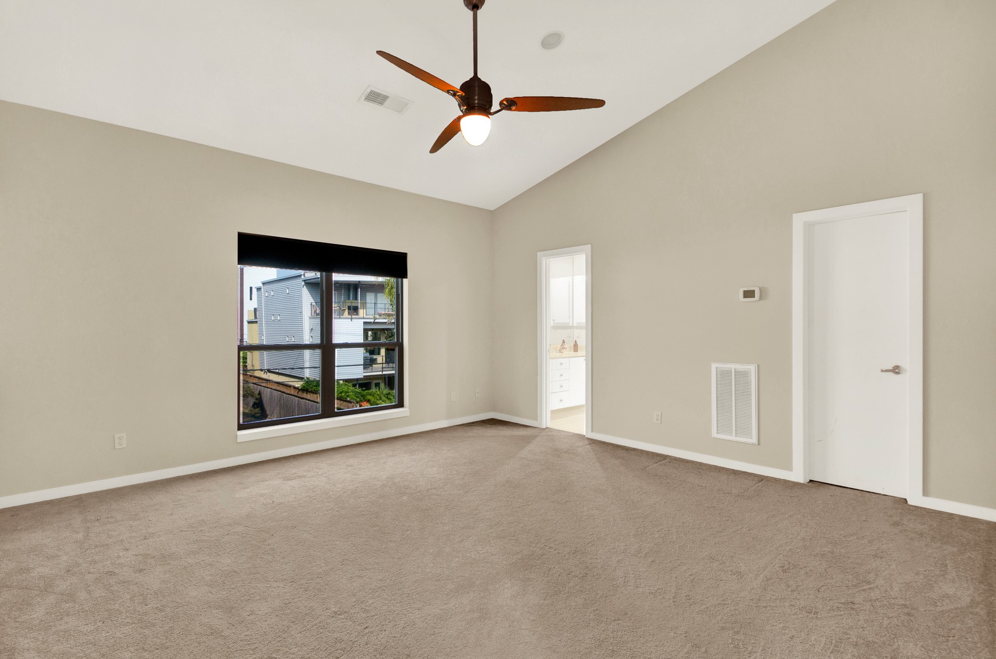 2005 Mason Street Property Photo 15