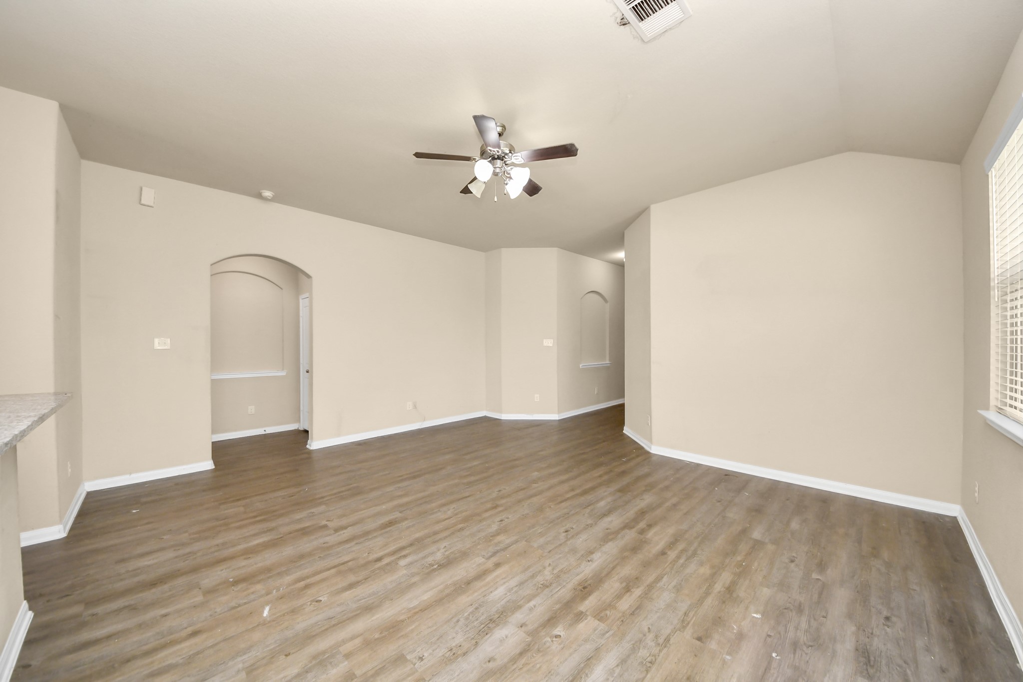330 Kickapoo Drive Property Photo 7