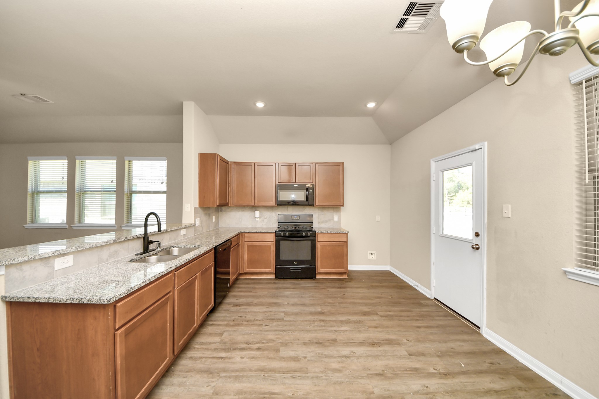330 Kickapoo Drive Property Photo 10