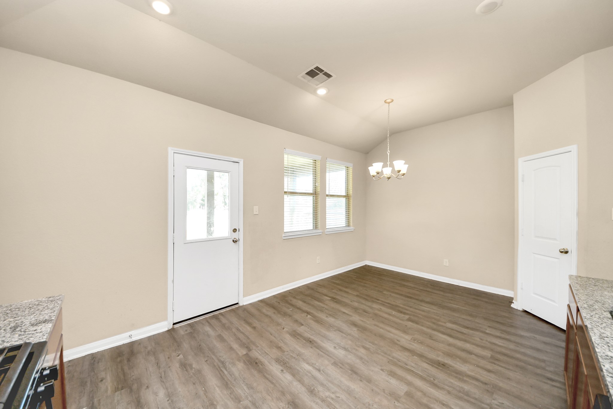 330 Kickapoo Drive Property Photo 15