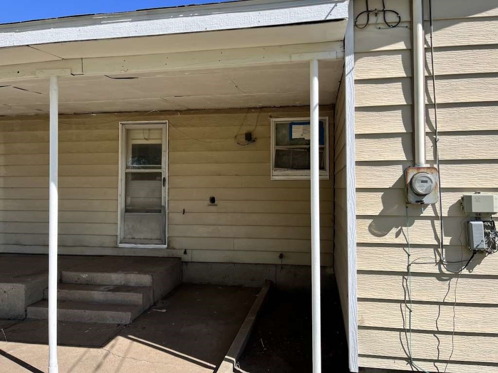 917 Nelson Street Property Photo 3