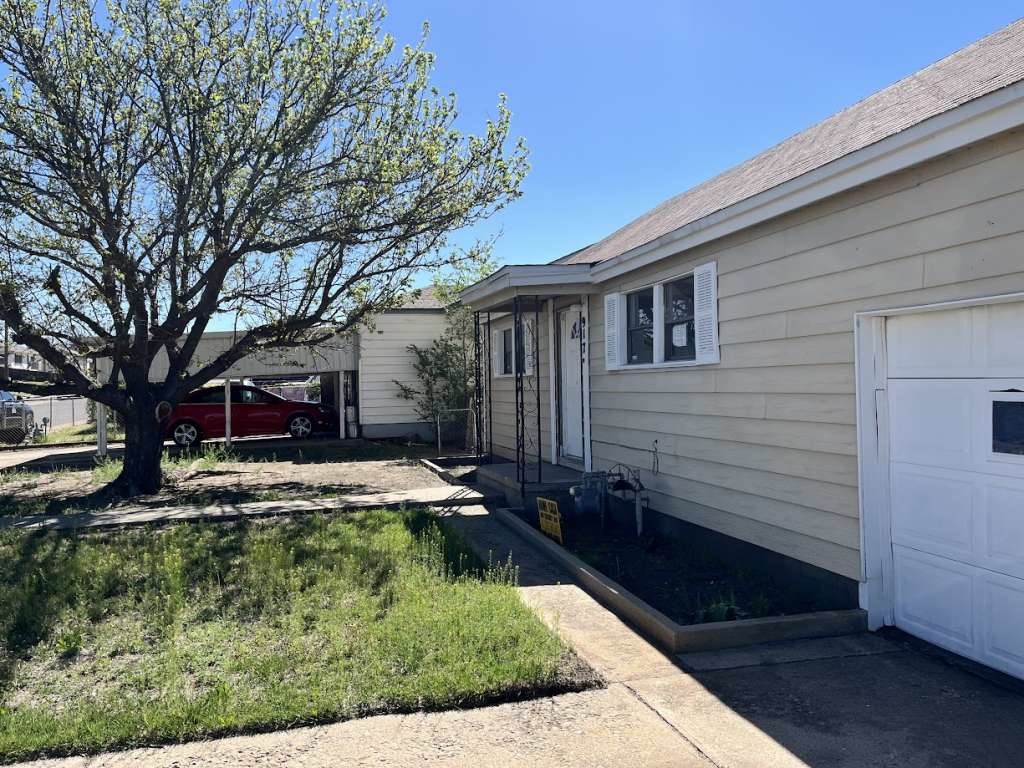 917 Nelson Street Property Photo 4