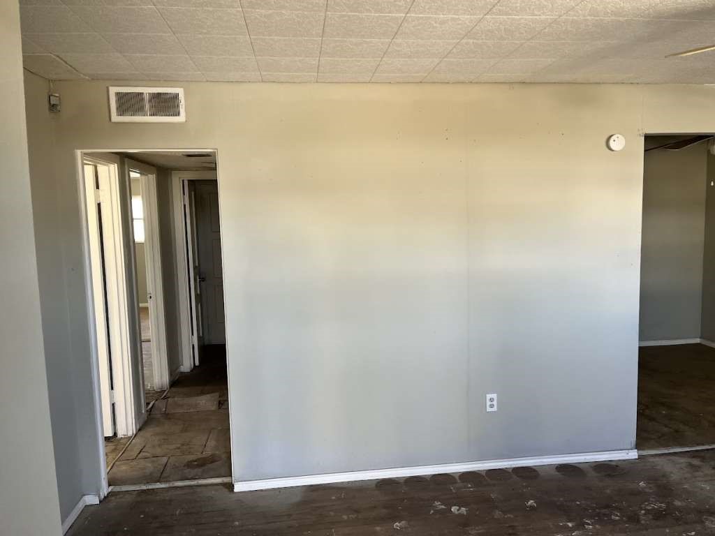 917 Nelson Street Property Photo 6