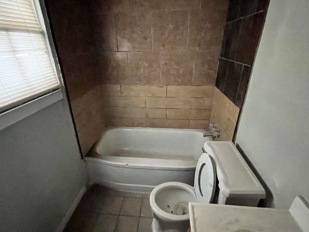 917 Nelson Street Property Photo 11