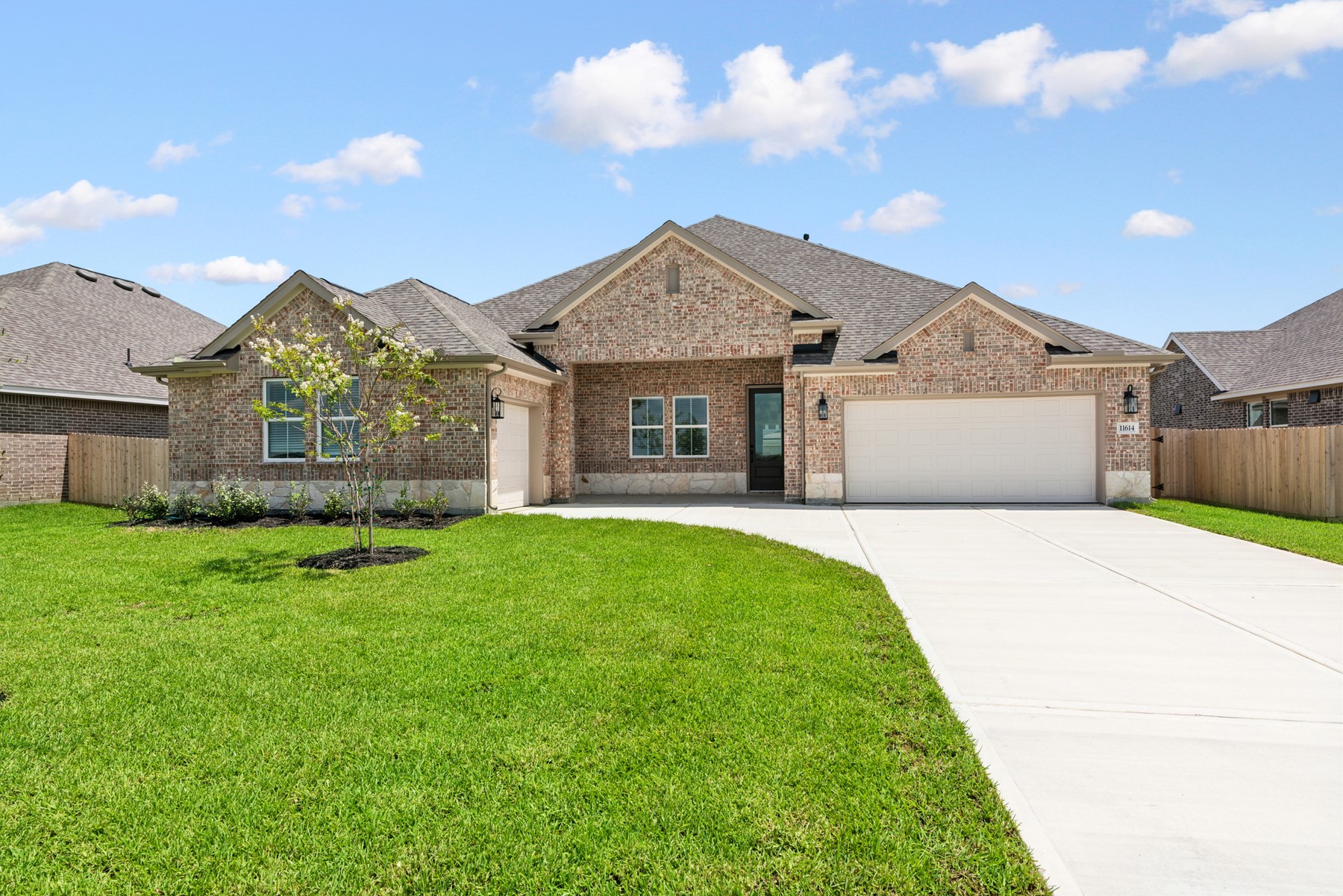 11614 Old Fashion Circle Property Photo