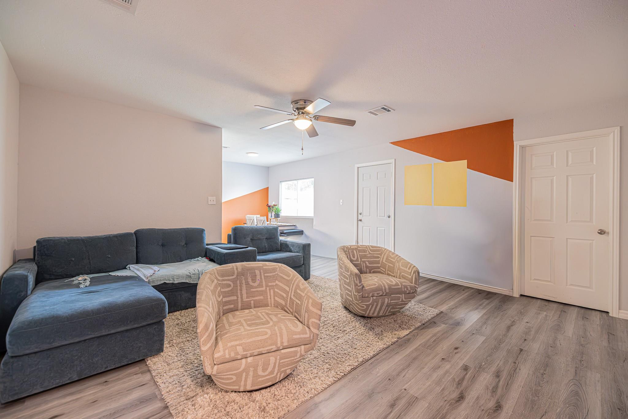 8710 Valley Flag Property Photo 14