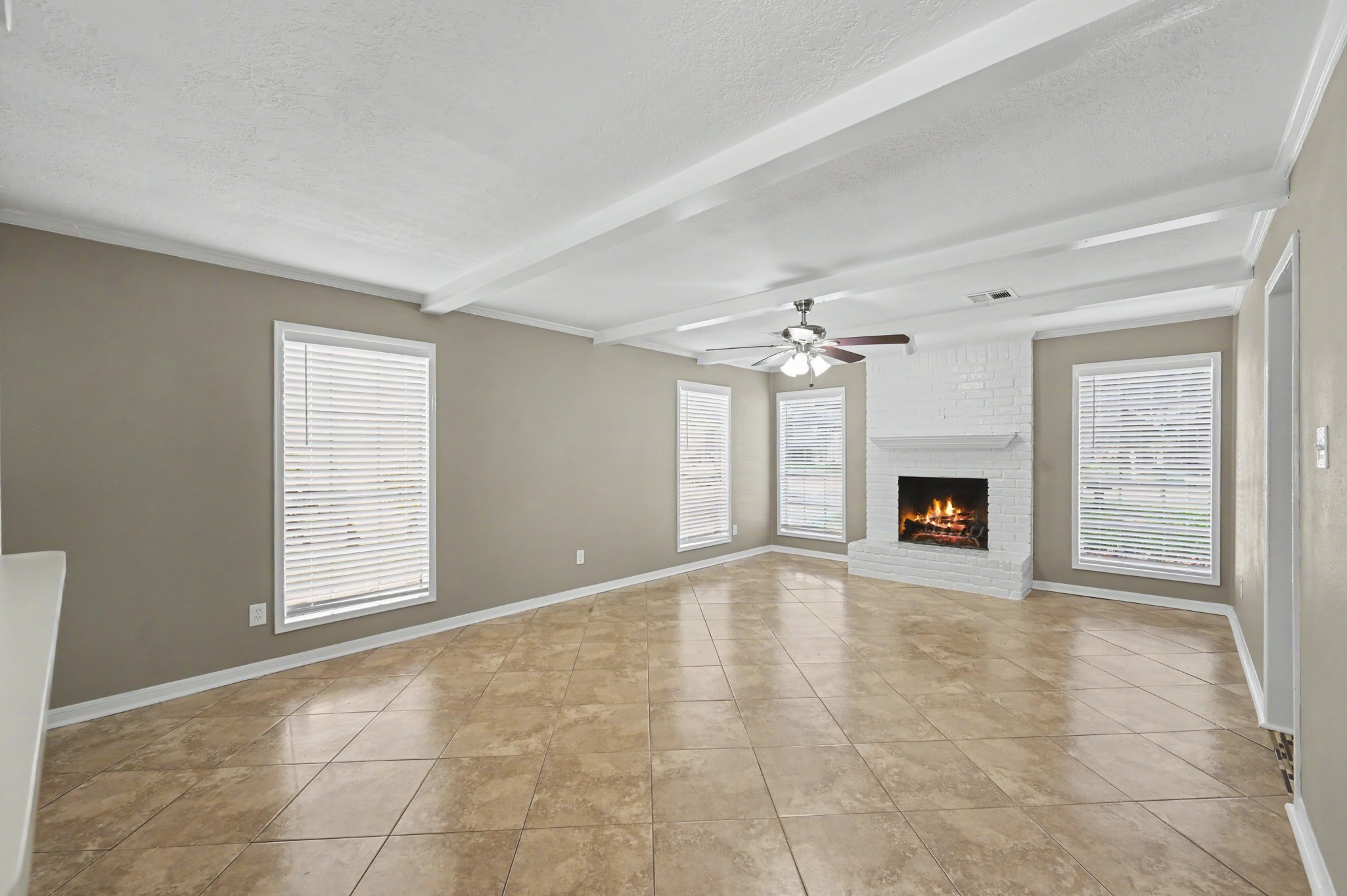 24915 Butterwick Drive Property Photo 4