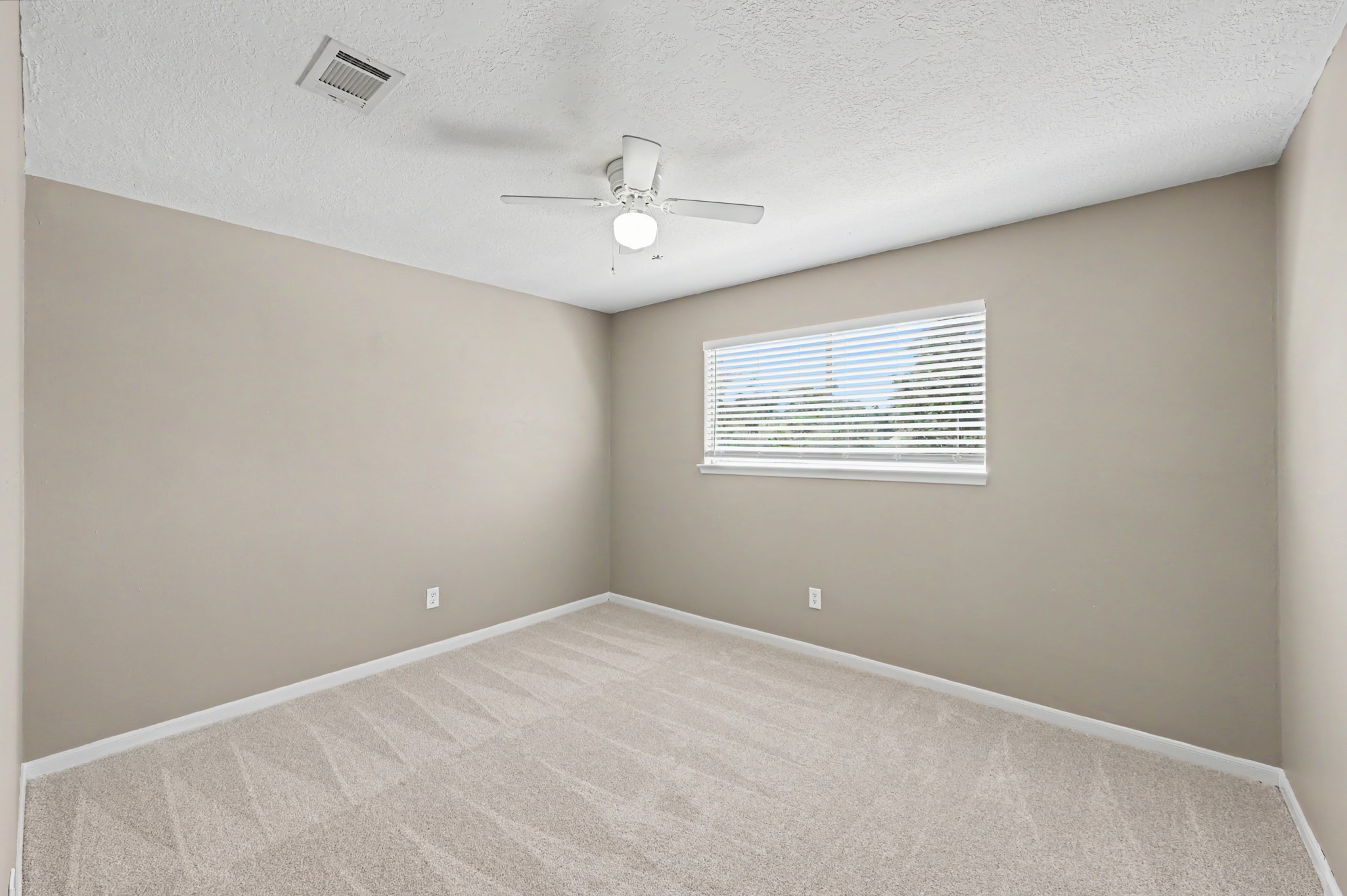 24915 Butterwick Drive Property Photo 24