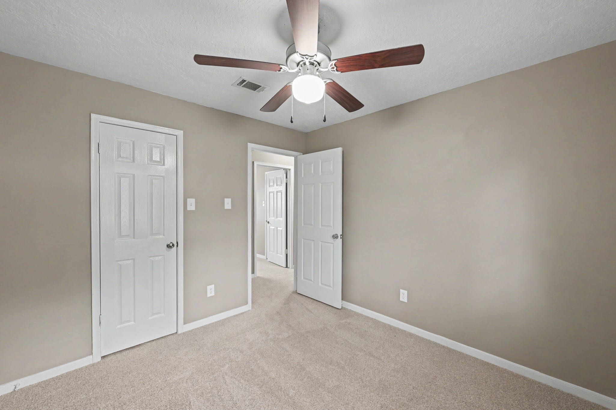 24915 Butterwick Drive Property Photo 28