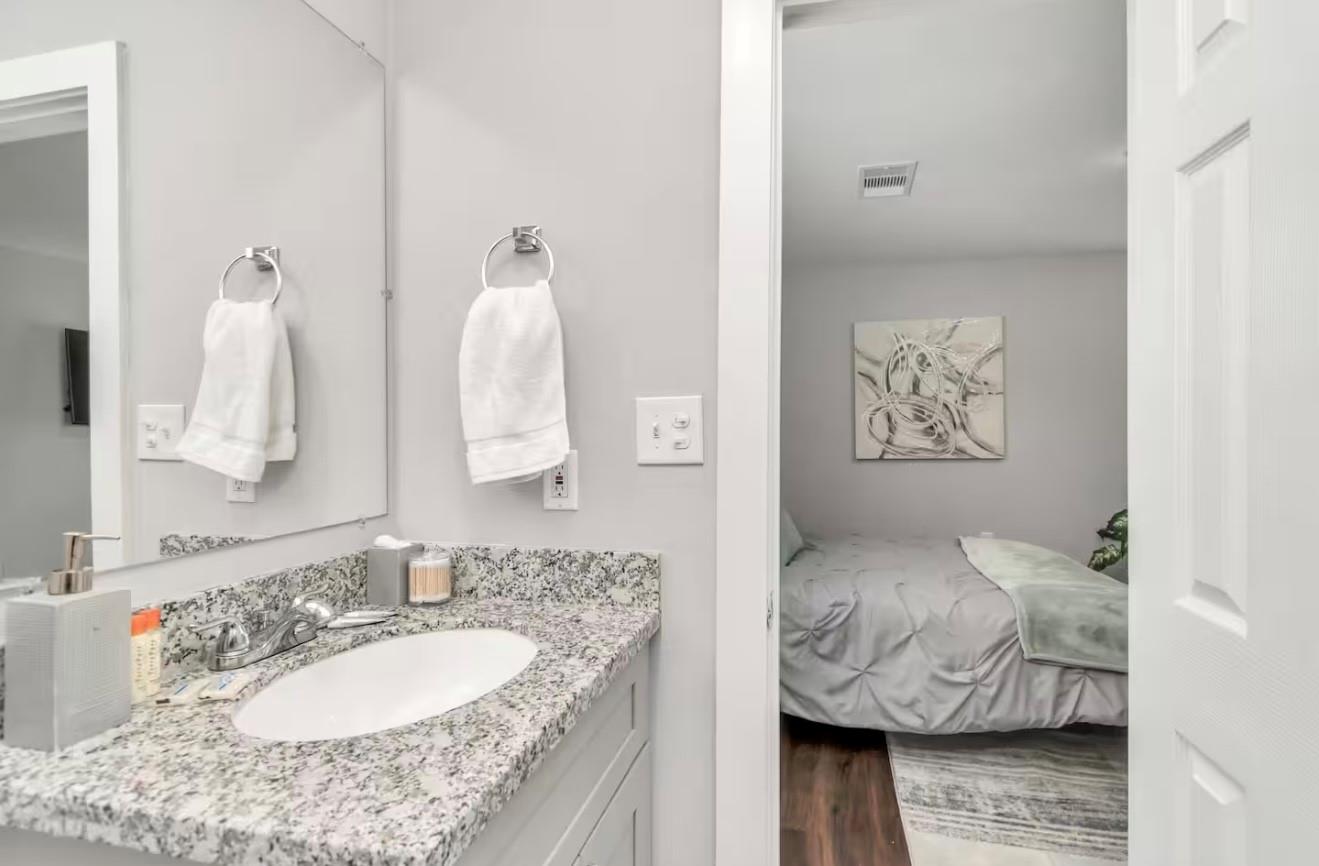 6608 Haight Street A Property Photo 9
