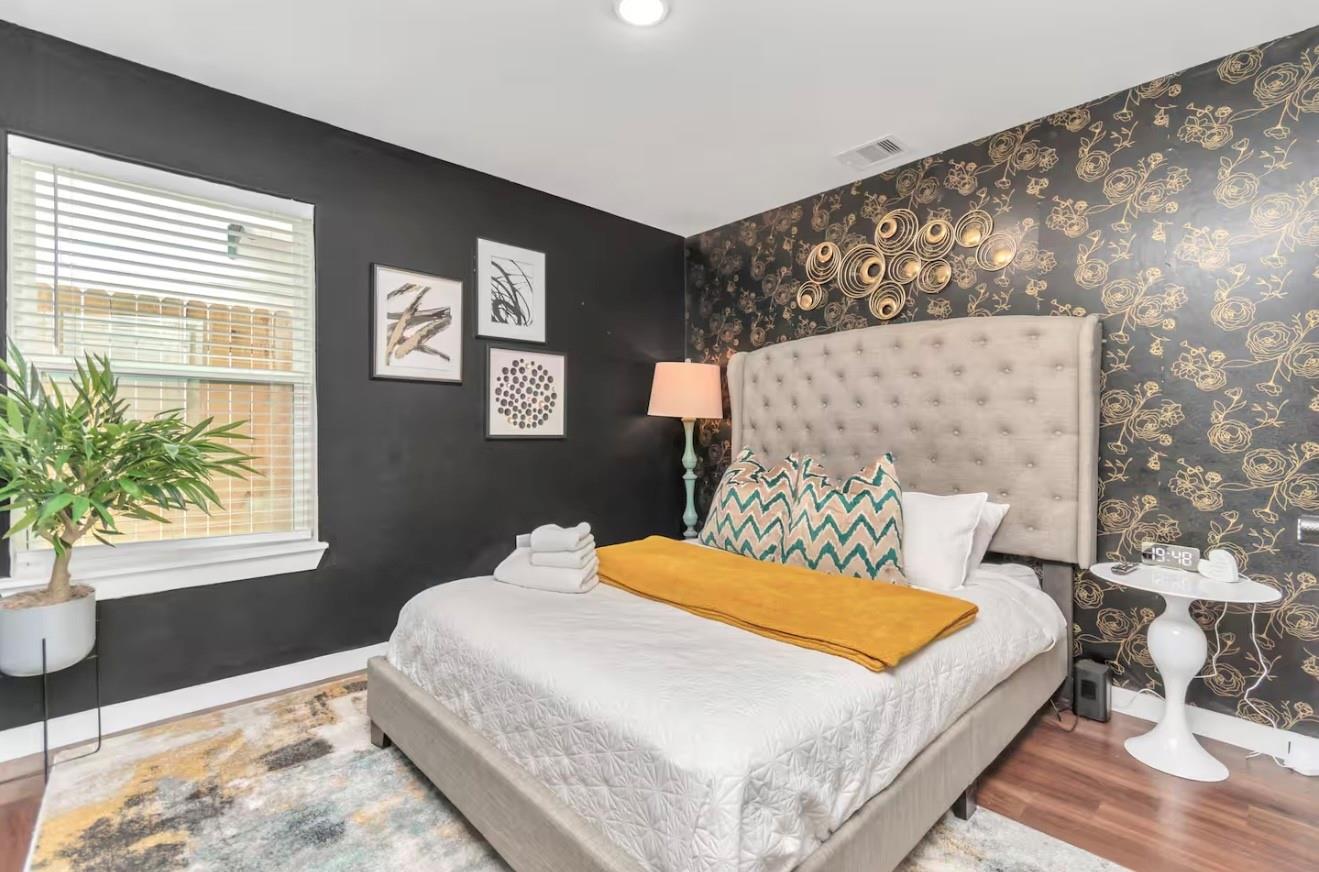 6608 Haight Street A Property Photo 10