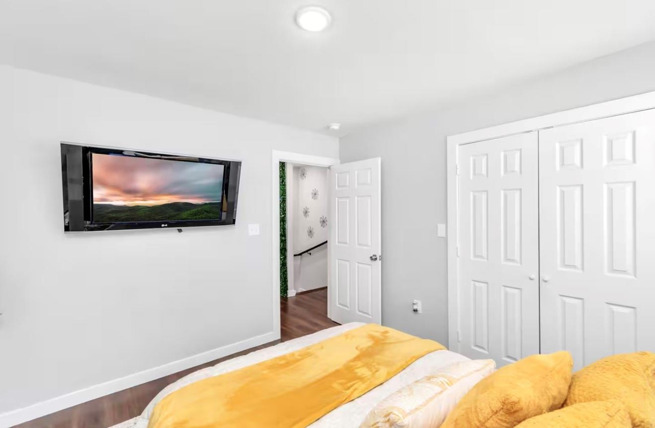6608 Haight Street A Property Photo 13