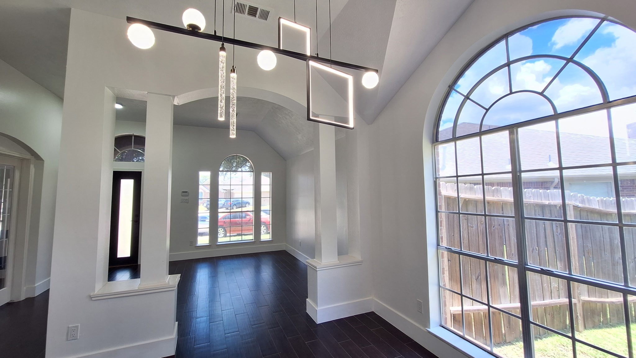 17122 Canterbury Green Court Property Photo 4