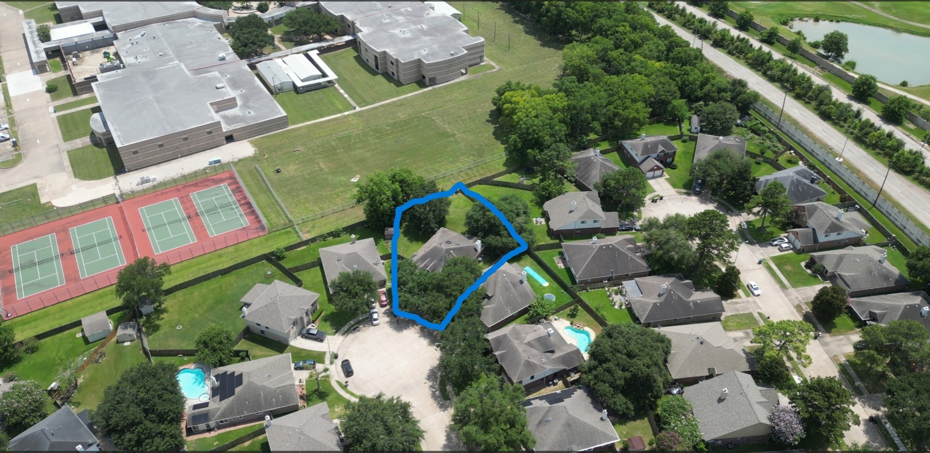 17122 Canterbury Green Court Property Photo 18