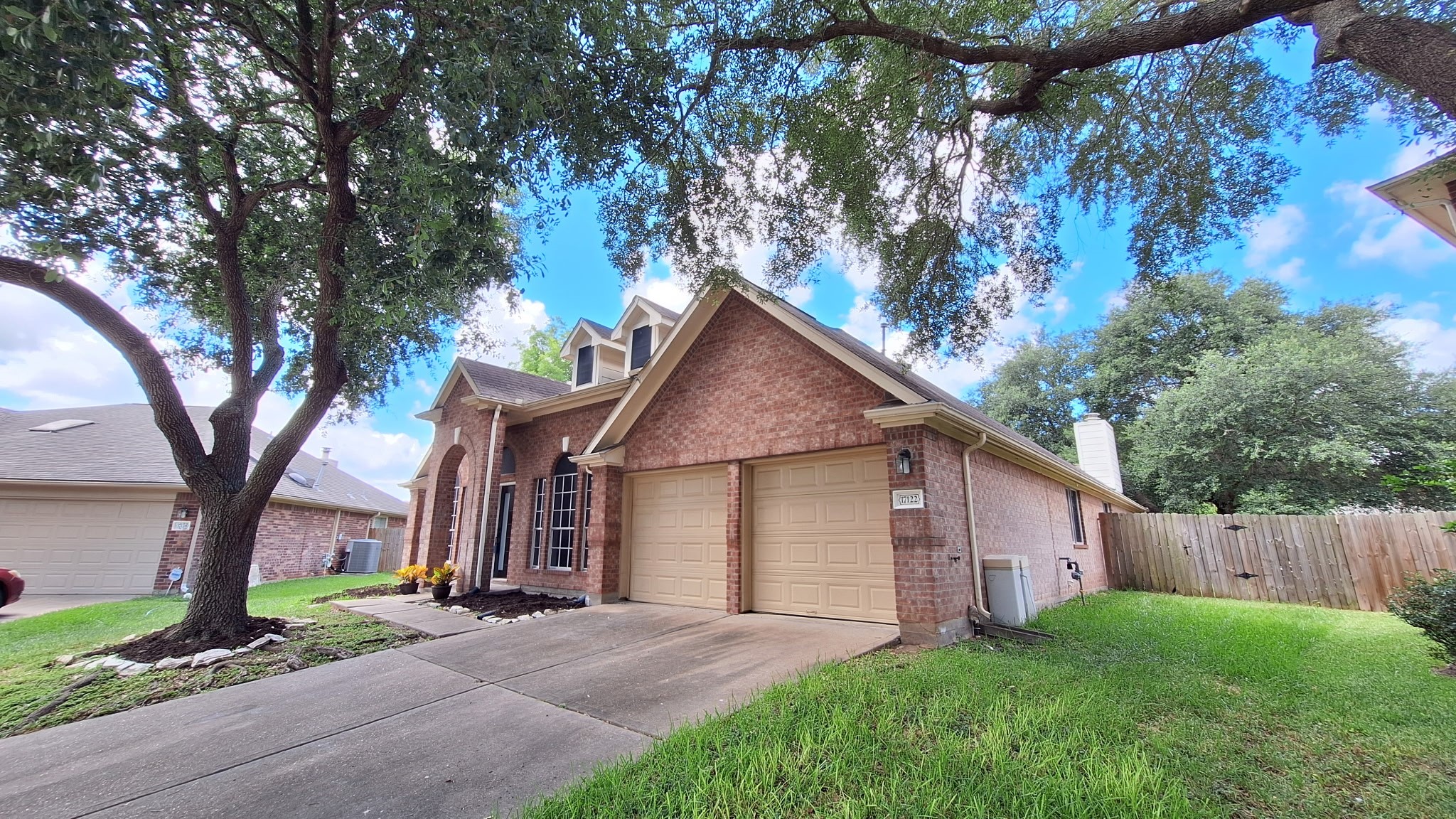 17122 Canterbury Green Court Property Photo 19