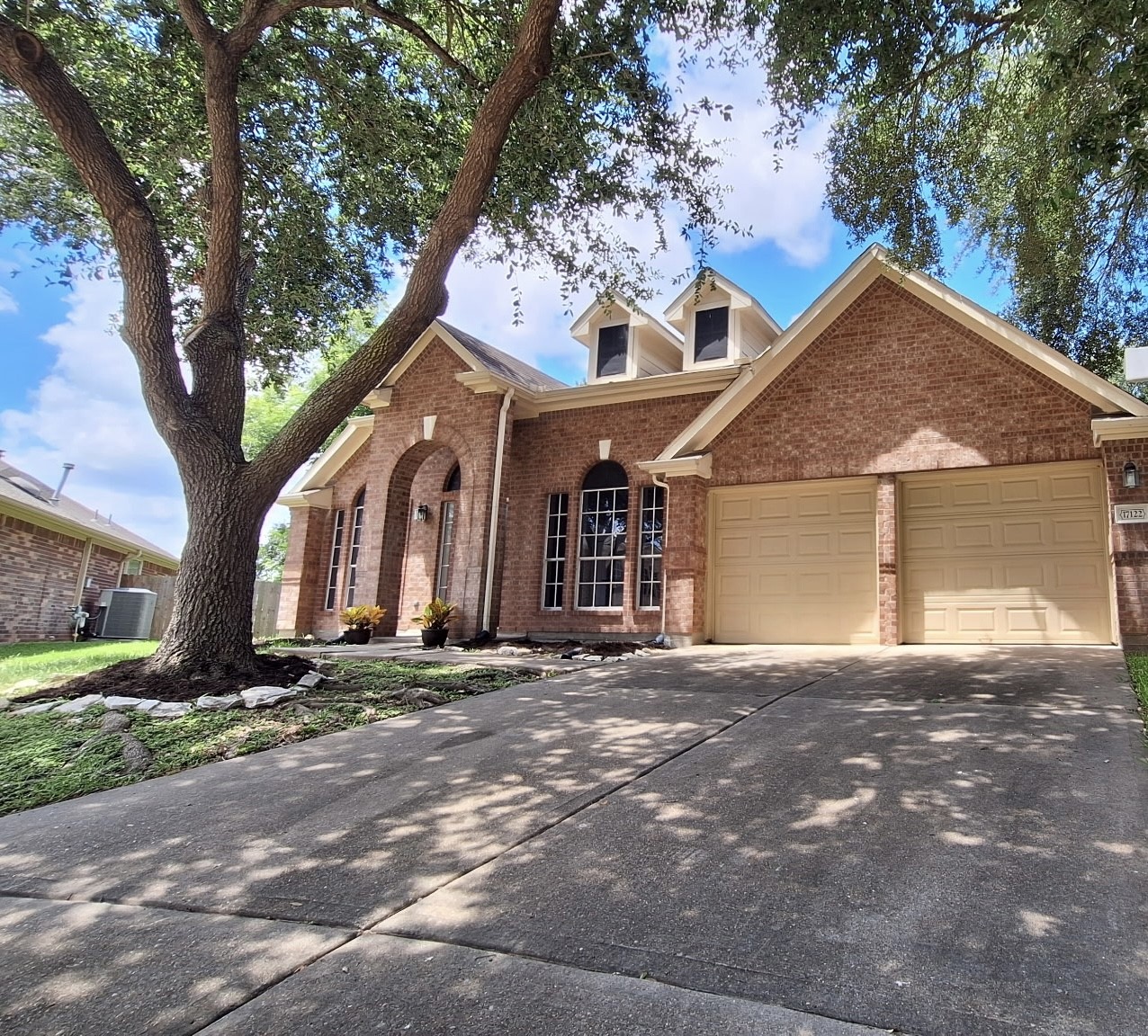 17122 Canterbury Green Court Property Photo 20