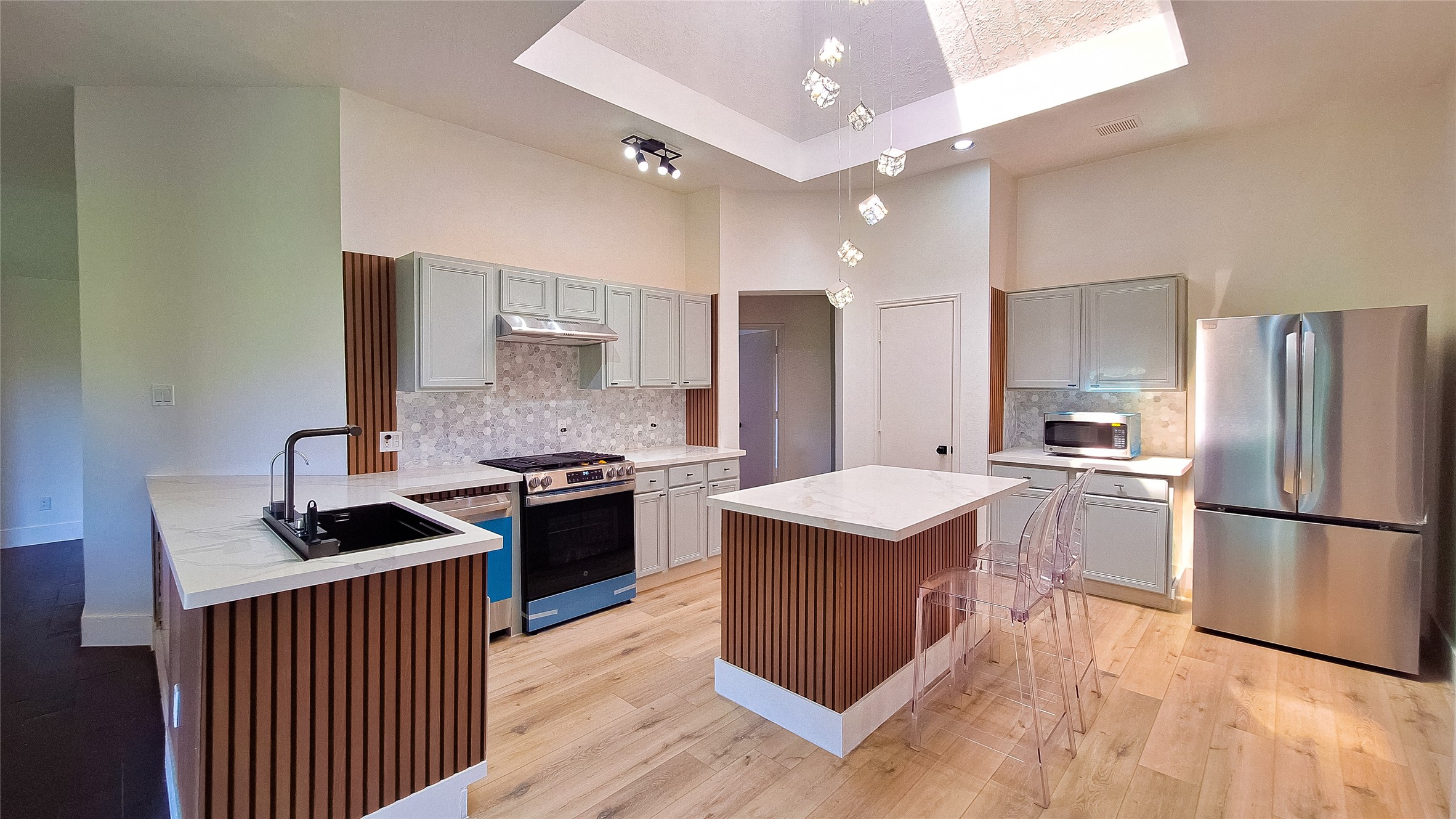 17122 Canterbury Green Court Property Photo 32