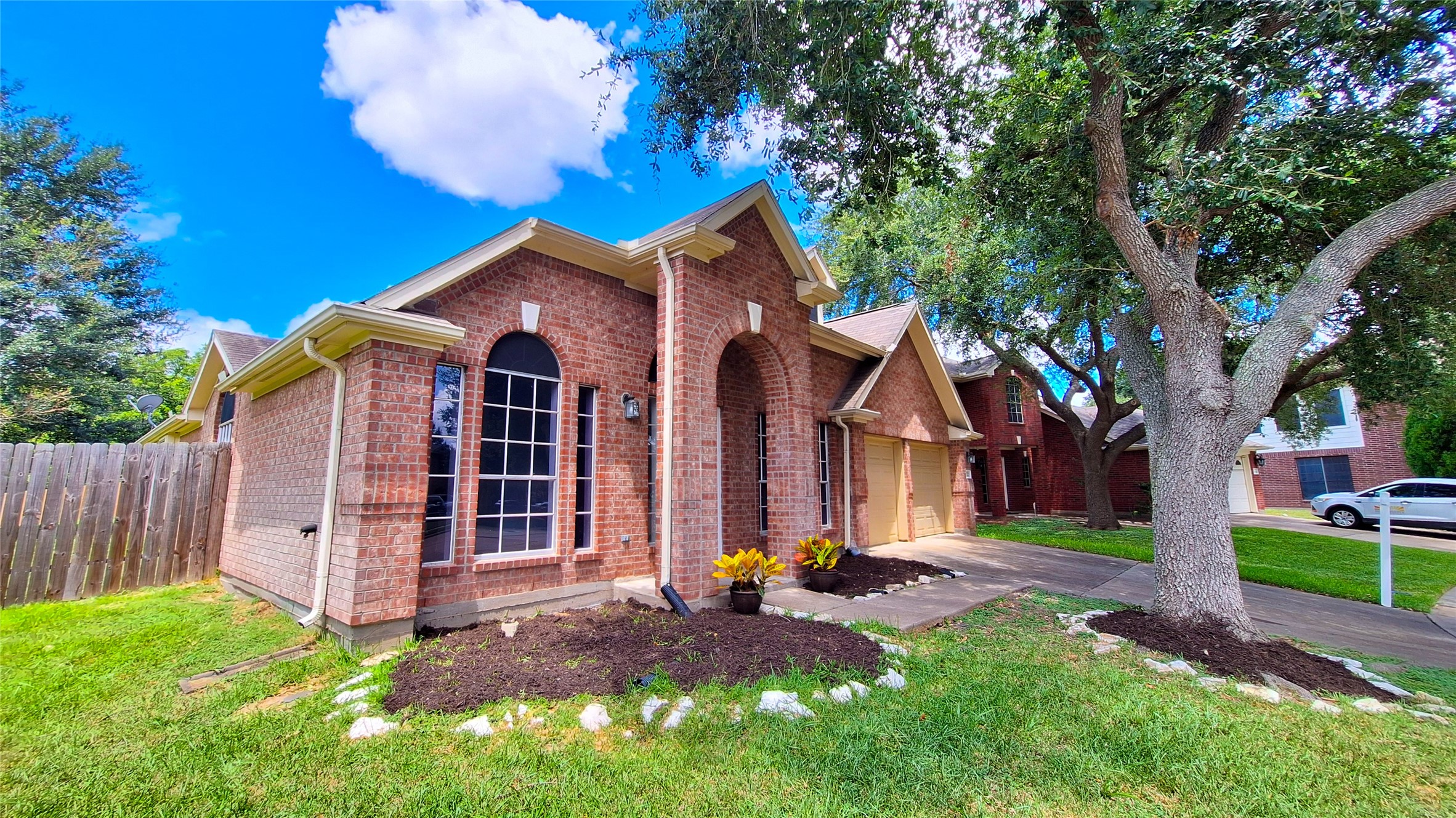 17122 Canterbury Green Court Property Photo 33