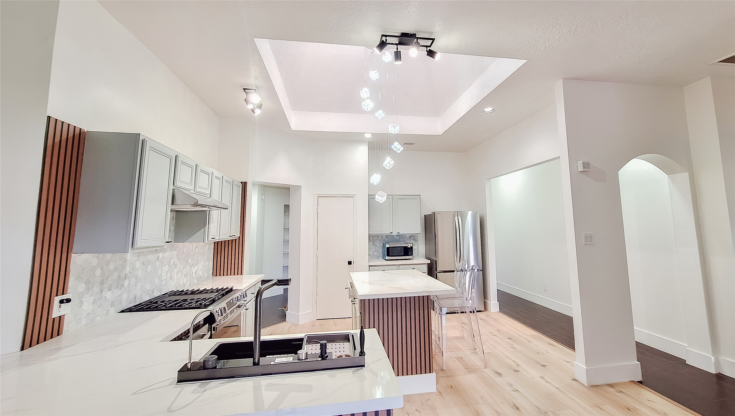 17122 Canterbury Green Court Property Photo 34
