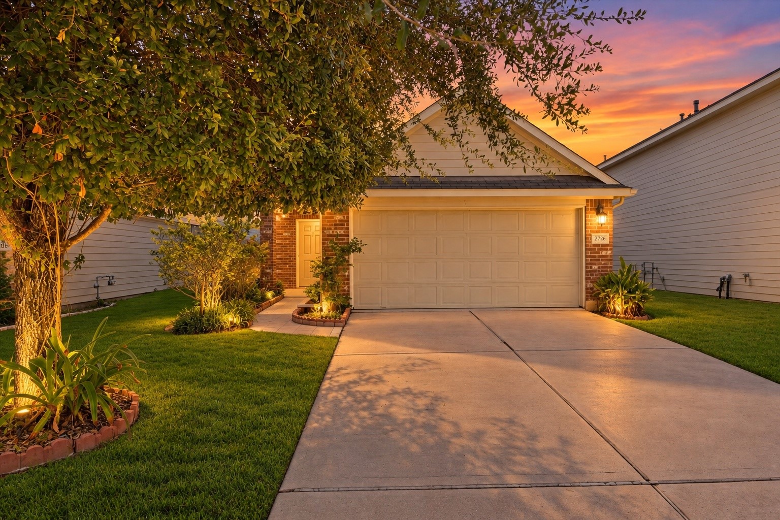 2726 Puddle Duck Court Property Photo 1