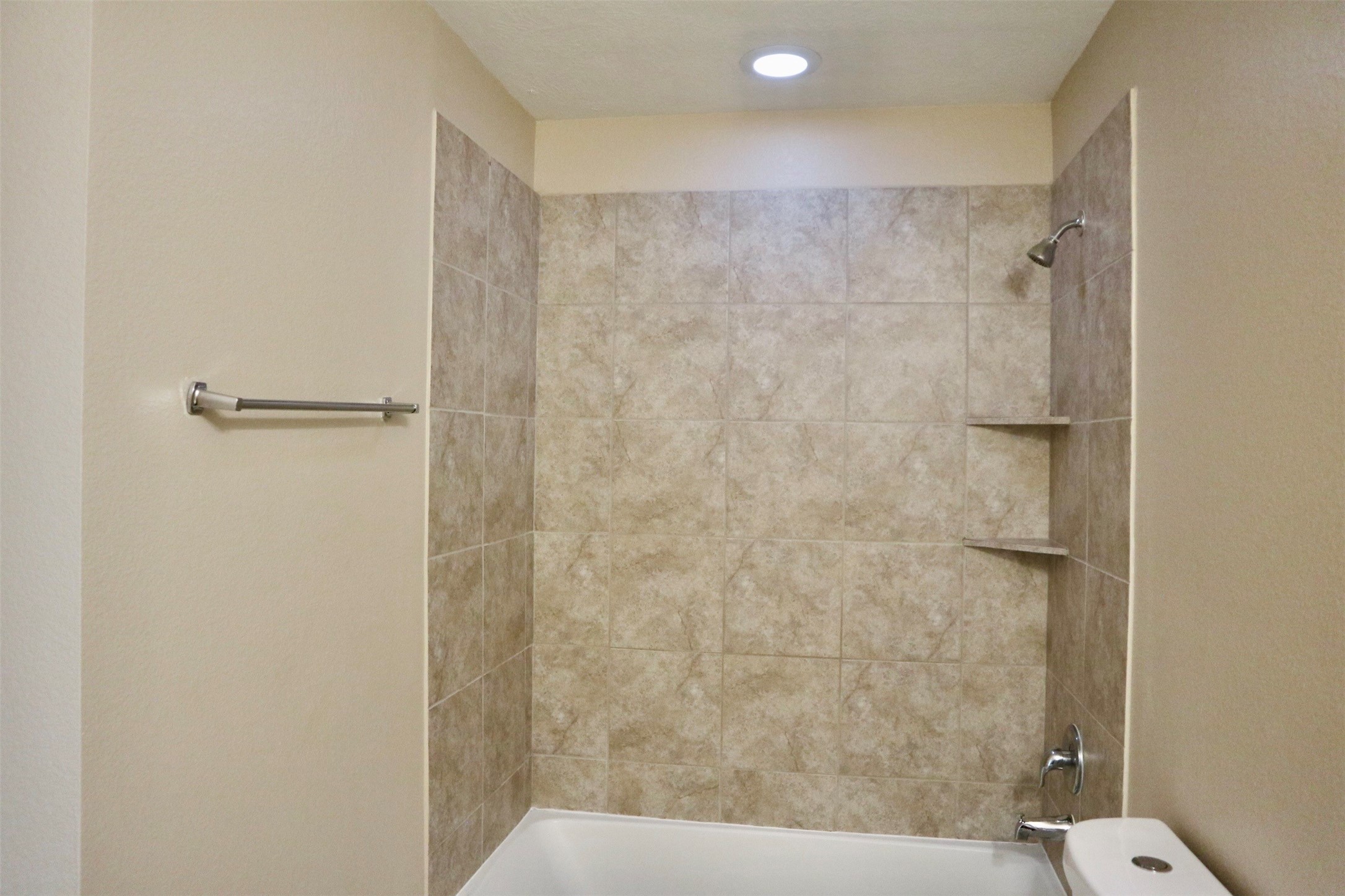 3410 Twin Meadow Lane Property Photo 12