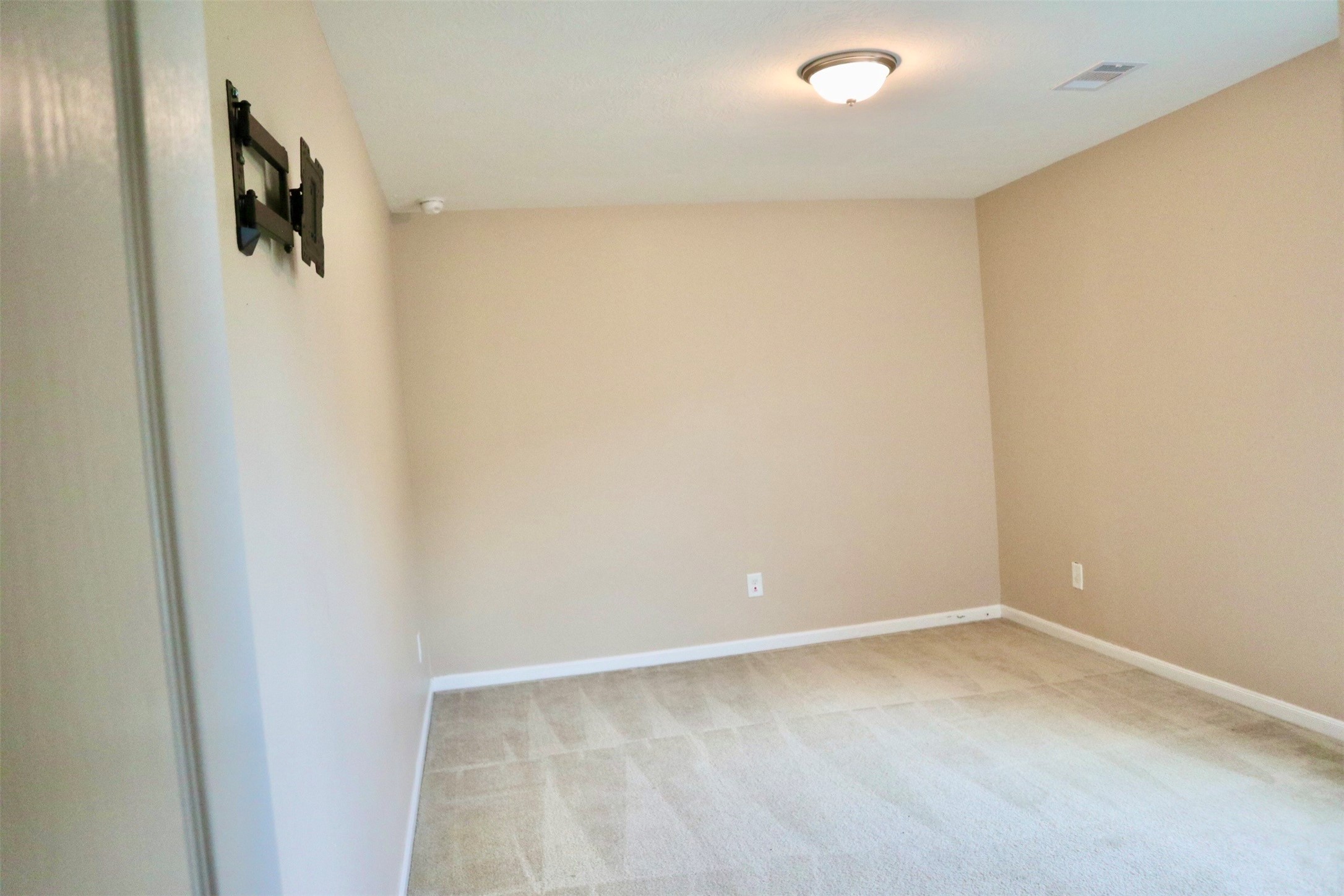 3410 Twin Meadow Lane Property Photo 15