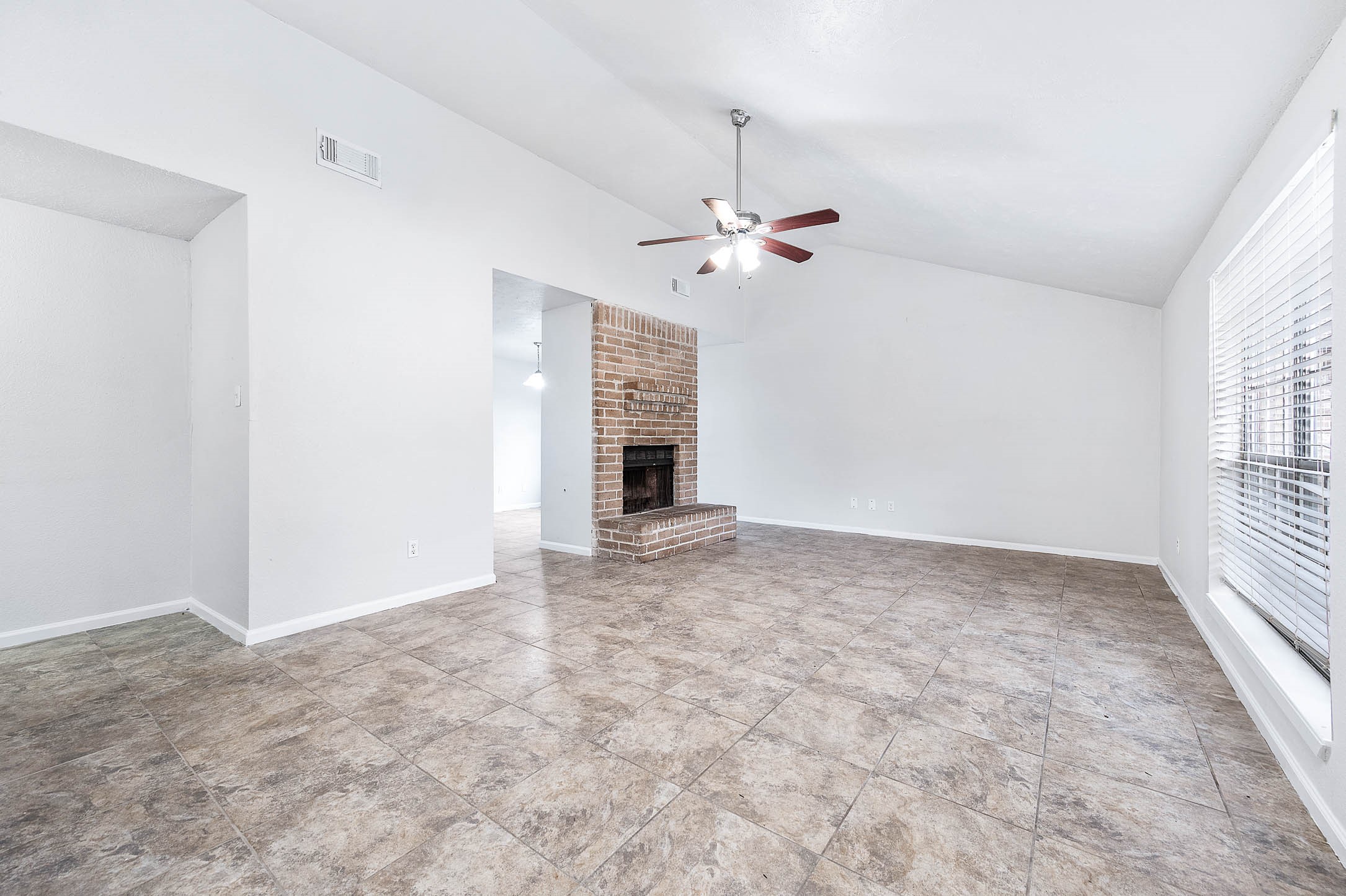 2227 Lexington Woods Drive Property Photo 3