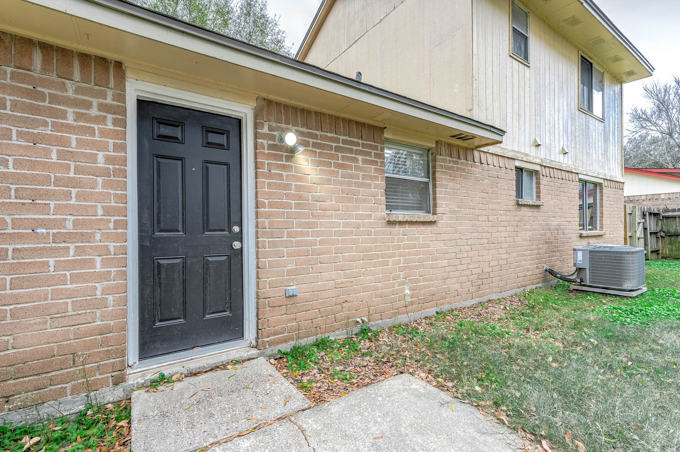 2227 Lexington Woods Drive Property Photo 20