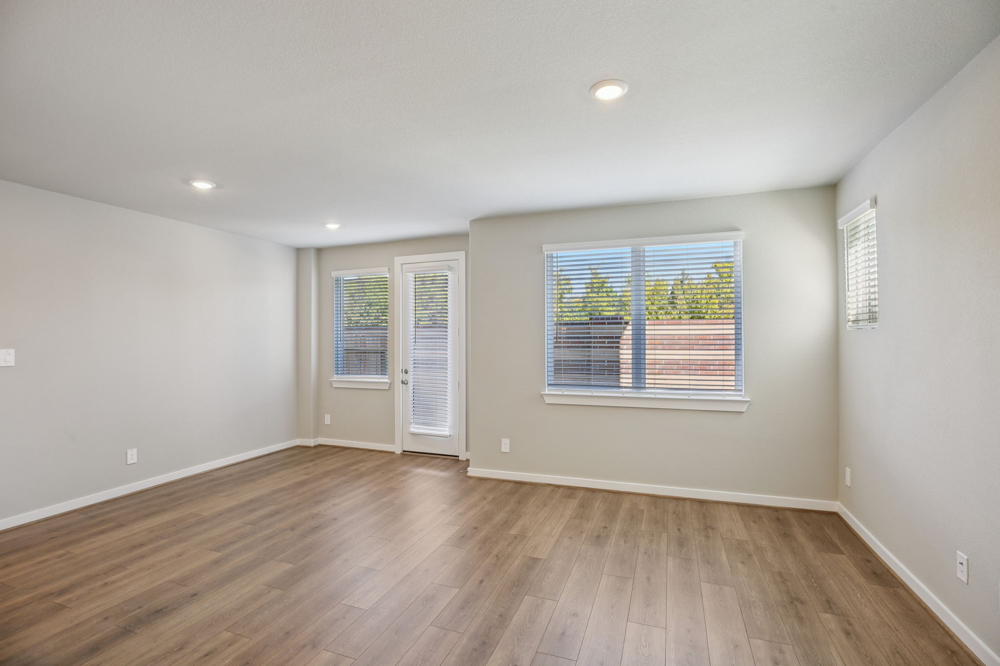 1139 Cedar Place Lane Property Photo 7