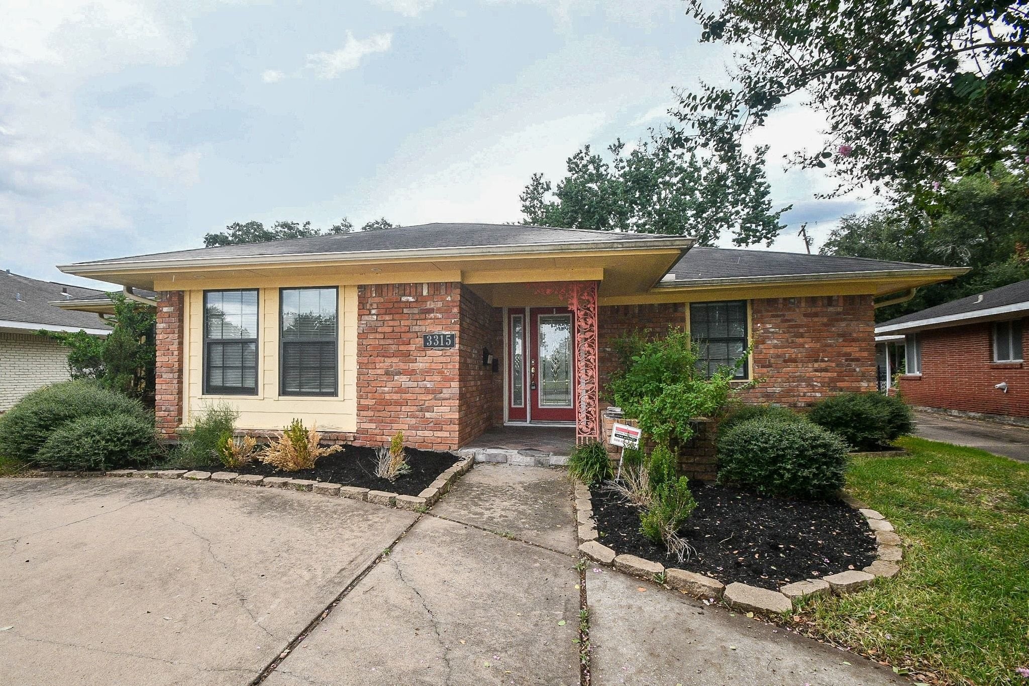 3315 S Braeswood Boulevard Property Photo 1