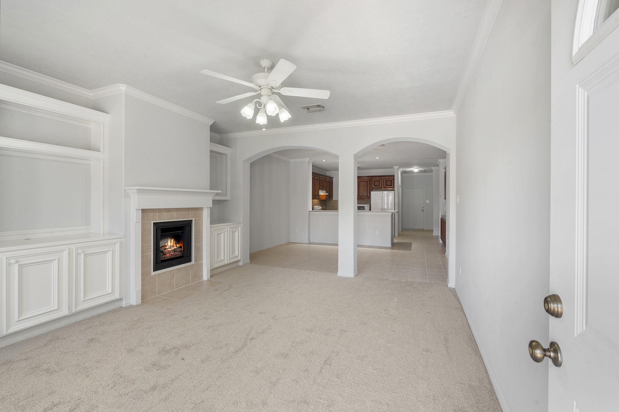 1310 E James Street 18 Property Photo 2