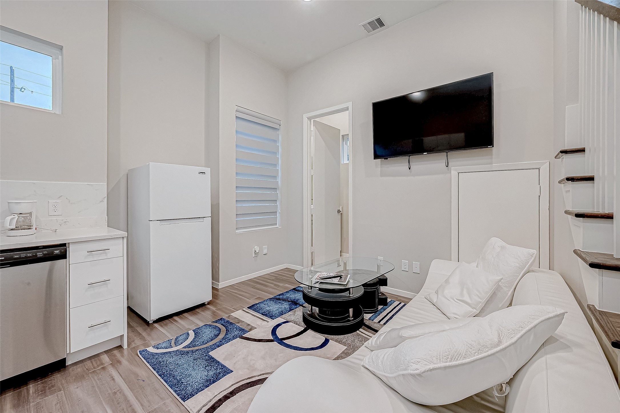 5722 Cullen Boulevard A Property Photo 5