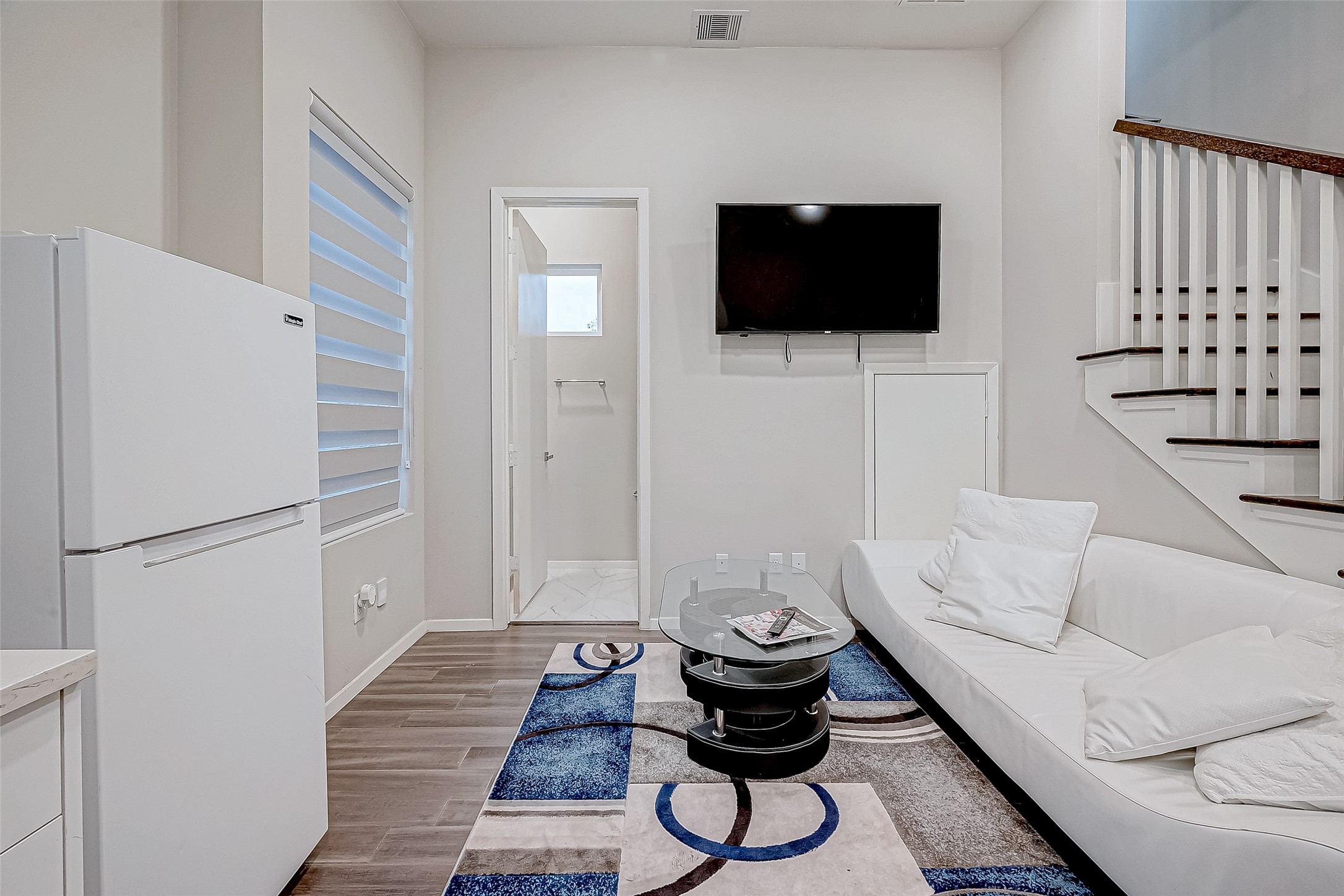 5722 Cullen Boulevard A Property Photo 7