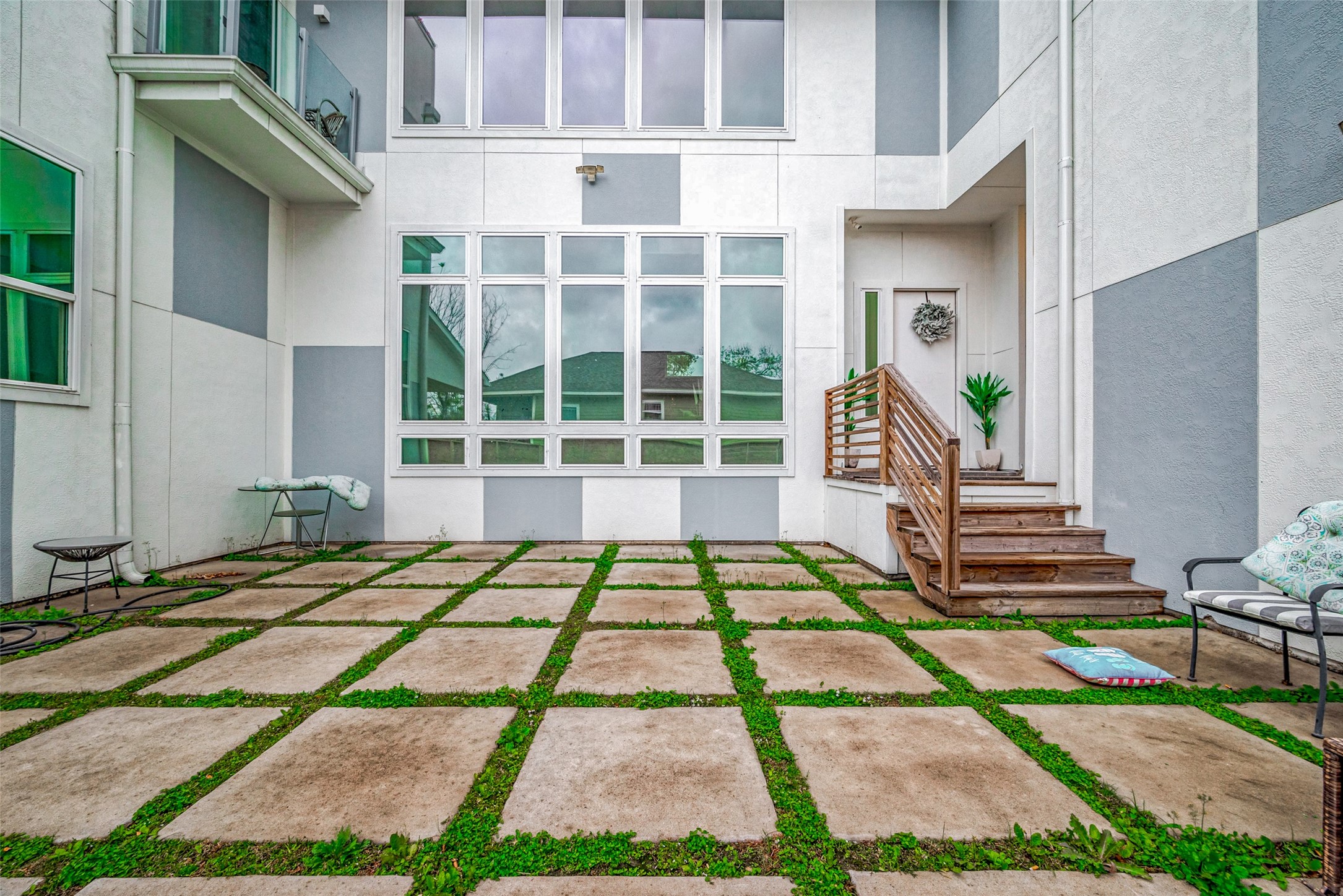 5722 Cullen Boulevard A Property Photo 15
