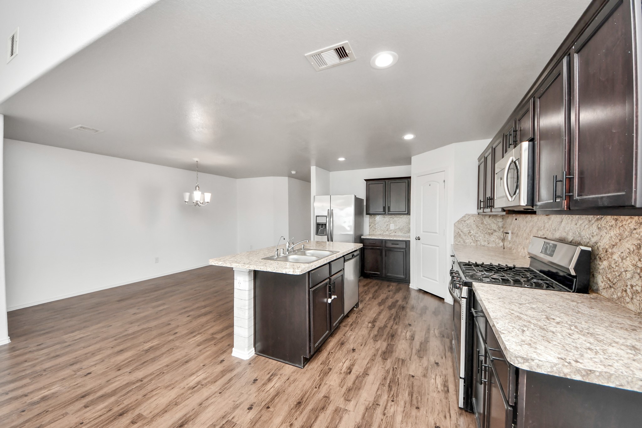 20939 Wedgewood Chase Property Photo 12