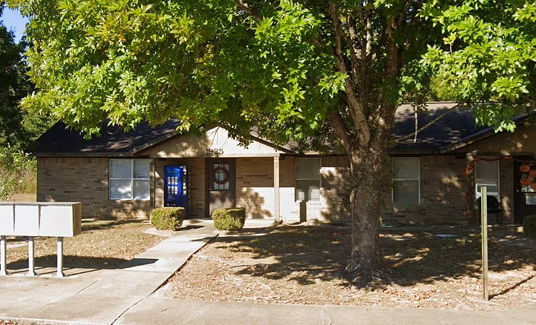 1925 Community Action Drive Property Photo 2