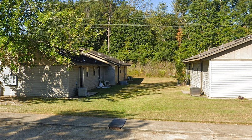 1925 Community Action Drive Property Photo 3